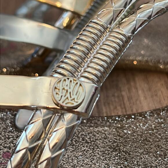 Lilly Pulitzer Gold Glitter Jelly Thong Sandals Women’s Size 5 - Picture 6 of 12